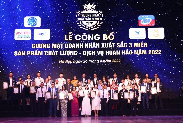 RƯỢU BÀ ĐEN – “ TOP 10 THƯƠNG HIỆU XUẤT SẮC 3 MIỀN & SẢN PHẨM ĐẠT CHẤT LƯỢNG – DỊCH VỤ HOÀN HẢO 2022”